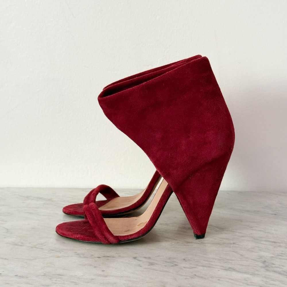 Iro Paris Suede Sculptural Ankle Cuff Sandals 38 Burgundy Red Made in Italy Heel